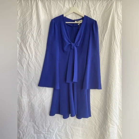 Diane von Furstenberg Tie Front Mini Crepe Dress Size 10 NEW - Picture 2 of 16